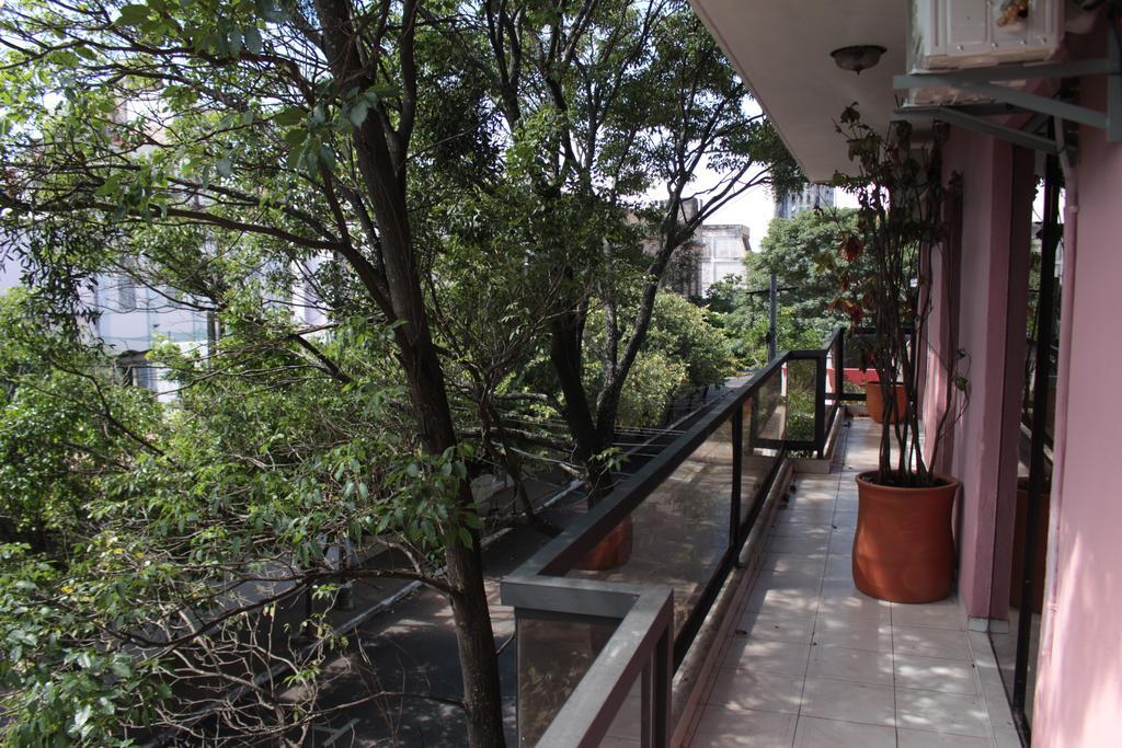 Tacuari Apartmets 亚松森 外观 照片
