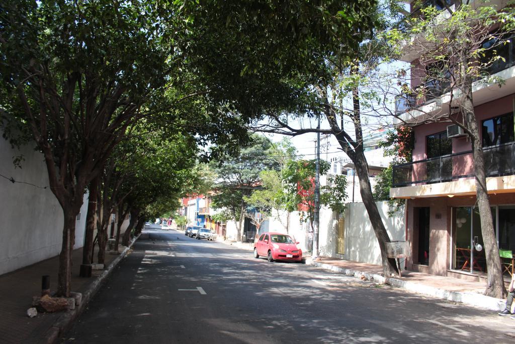 Tacuari Apartmets 亚松森 外观 照片