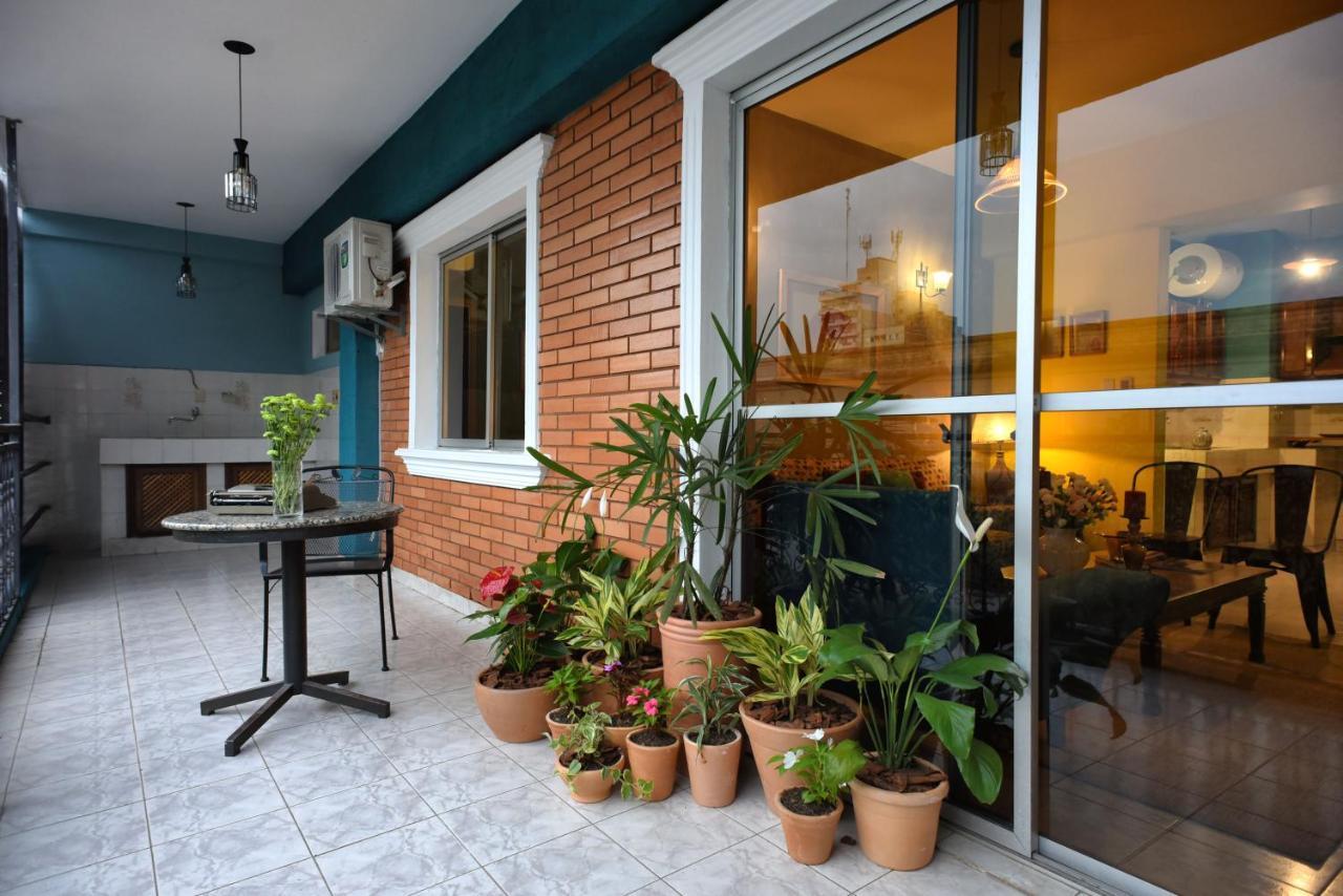 Tacuari Apartmets 亚松森 外观 照片